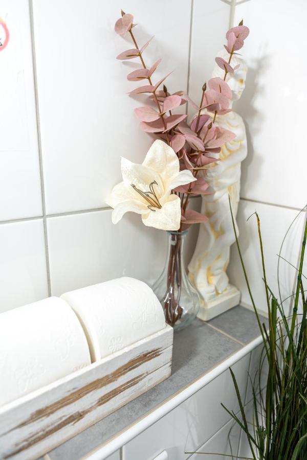 #1 Modernes Zimmer Mit Pool Und Garten Memmingen Exterior foto